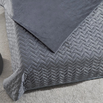 Lifteno 48" x 72" Gray Quilted Microfiber Twin Weighted Duvet Throw