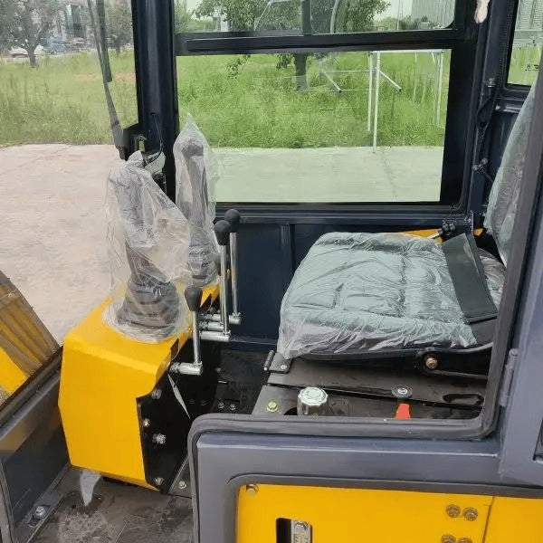 TYPHON Terror X Mini Excavator – 2,500 lb with Cabin
